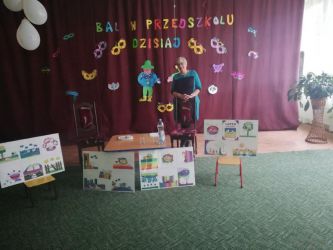 Zdjęcie ze spotkania dla dzieci "Łatka i Gałganek"